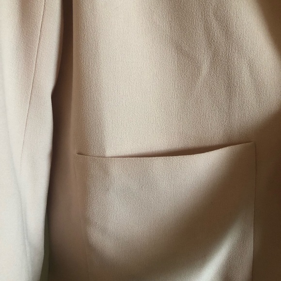 H&M light weight outerwear jacket - Picture 4 of 4